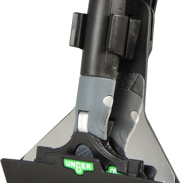 Porte-grattoir professionnel Unger ErgoTec Ninja 15 cm pour ranger et transporter un grattoir à vitres